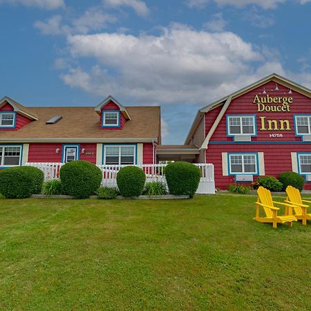 Auberge Doucet Inn 체티캠프 외부 사진