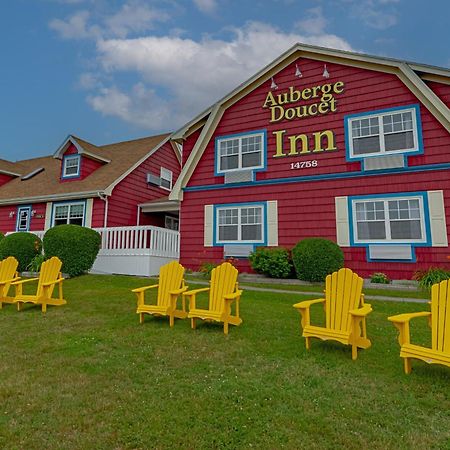 Auberge Doucet Inn 체티캠프 외부 사진