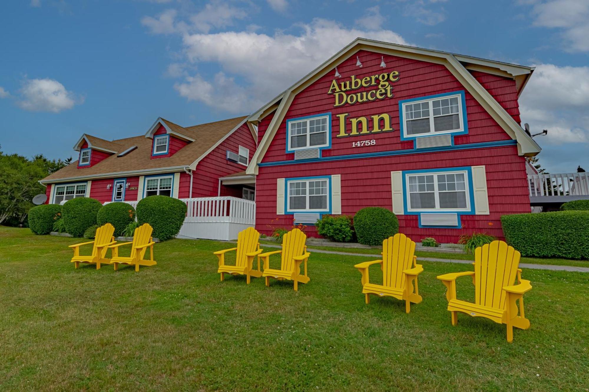Auberge Doucet Inn 체티캠프 외부 사진