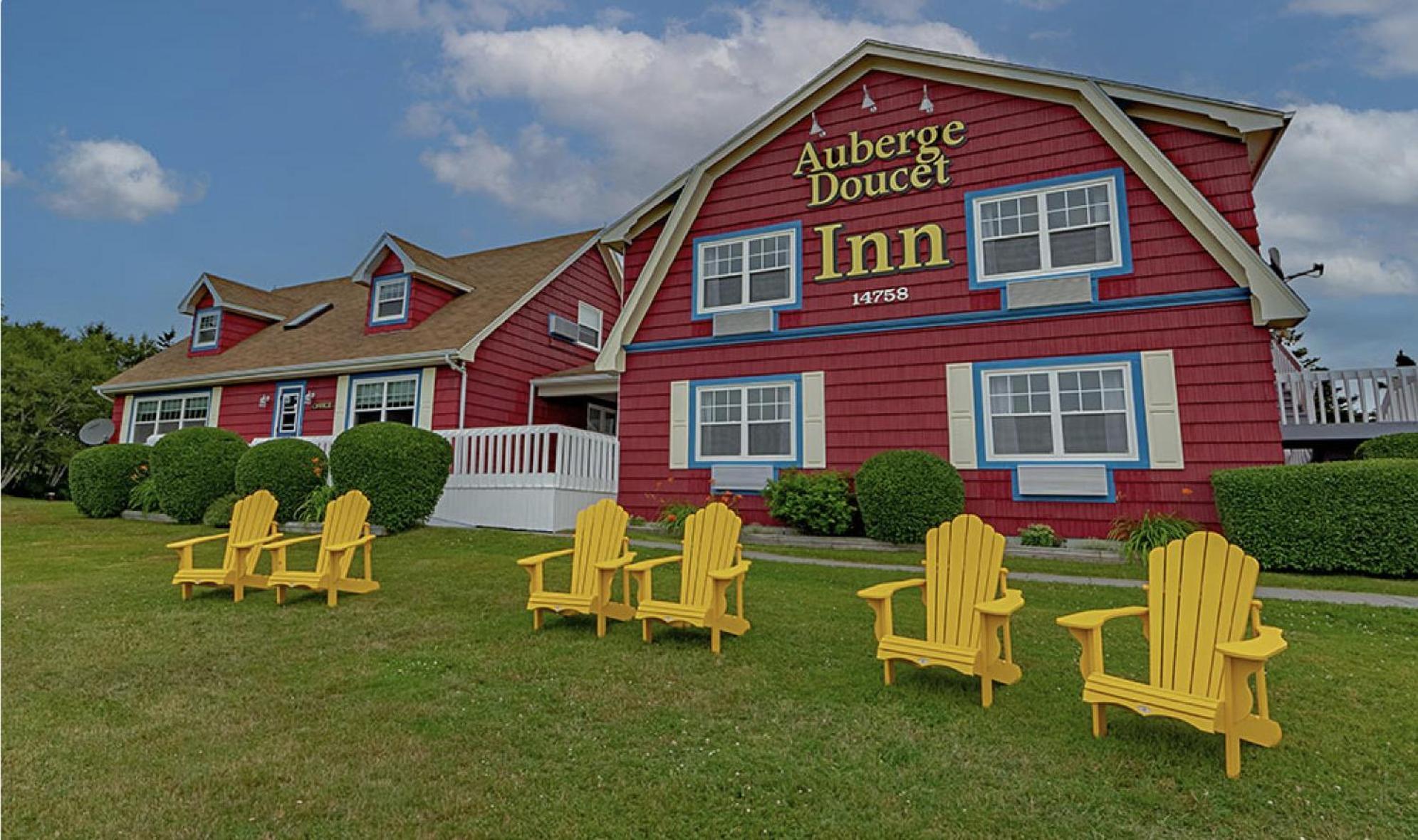 Auberge Doucet Inn 체티캠프 외부 사진