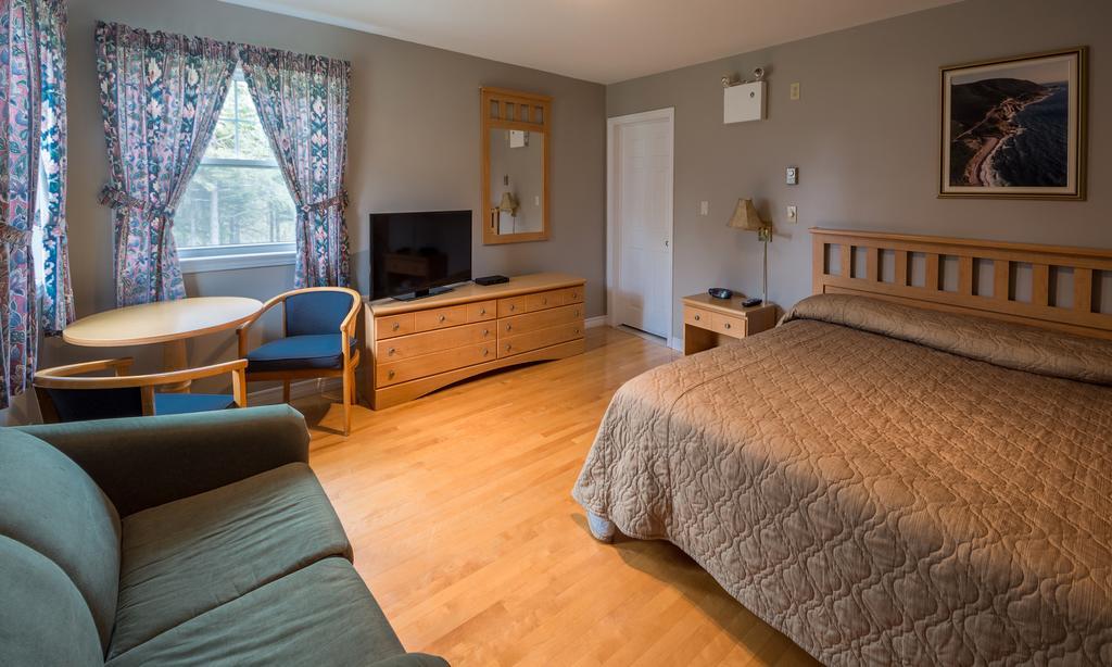 Auberge Doucet Inn 체티캠프 외부 사진